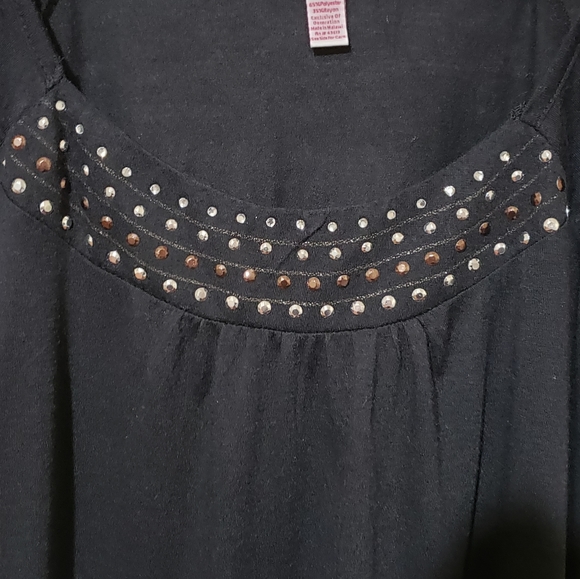 Black Blouse - Picture 3 of 4